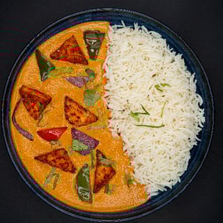 Tikka Masala Bowl w/ Garlic Naan