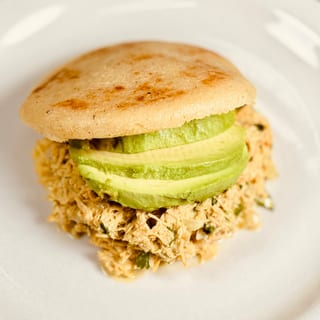 Happy Hour (Arepa Reina Pepiada Meal)