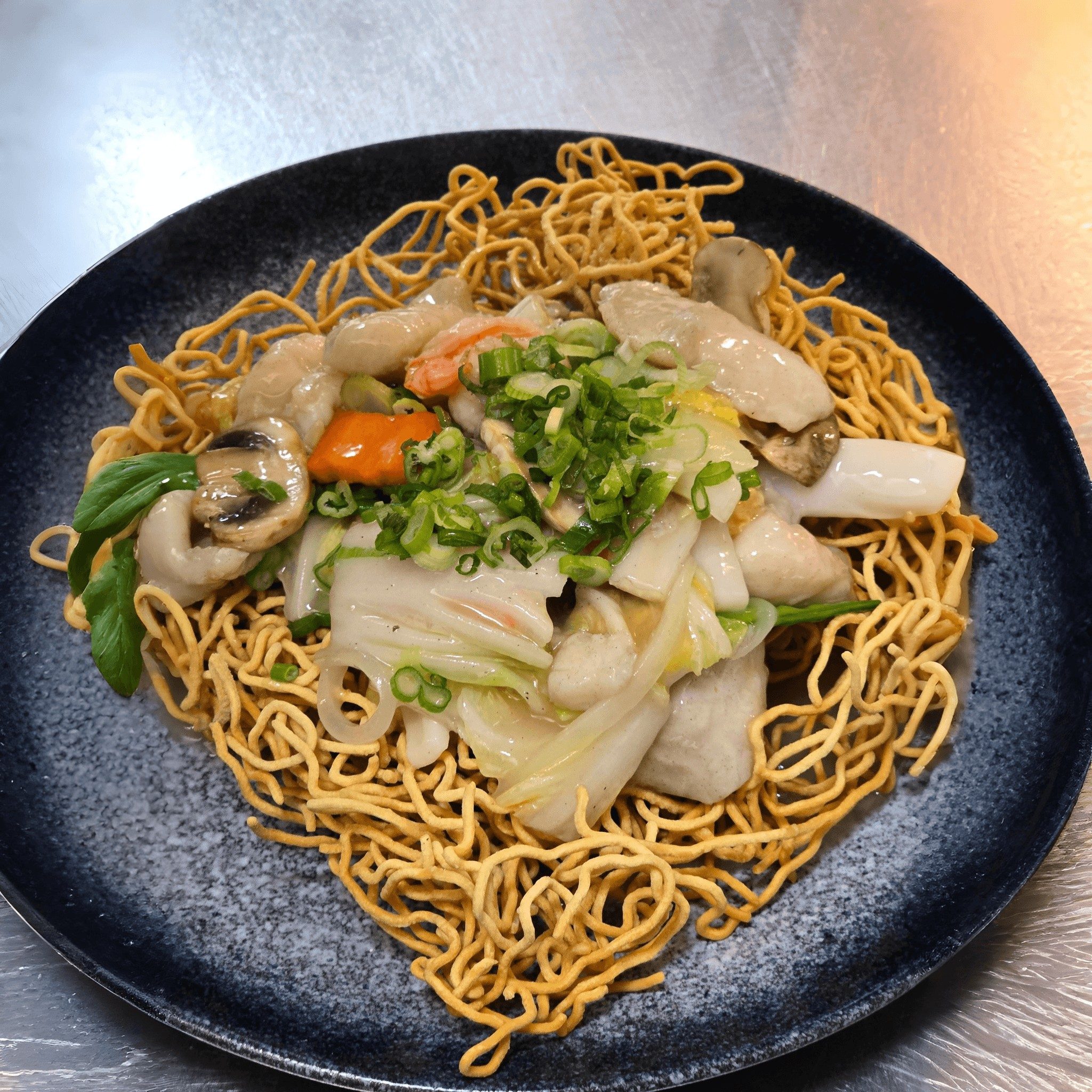 Seafood Crispy Fried Noodles.