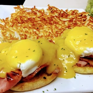 Crab Cake Benedict