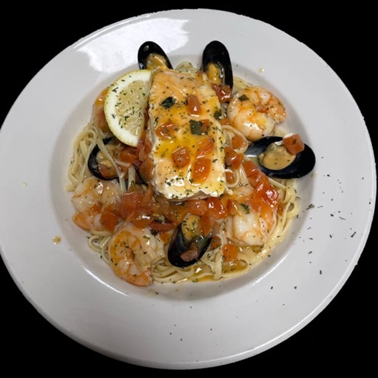 Delicious Salmon Dishes at Our Italian Restaurant