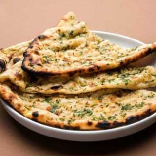 CHILLI CHEESE NAAN
