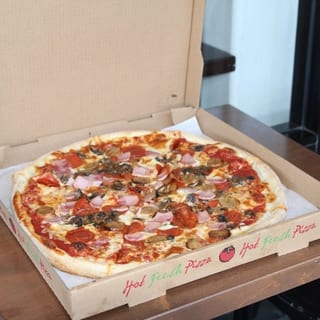 Rush Street Thin Crust Pizza (12" 6 Slices)