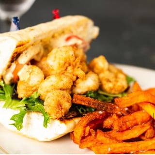 Gulf Shrimp, Oyster or Catfish Po-boy