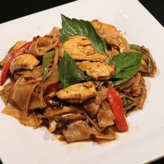 Pad Kee Mao (Drunken Noodle)
