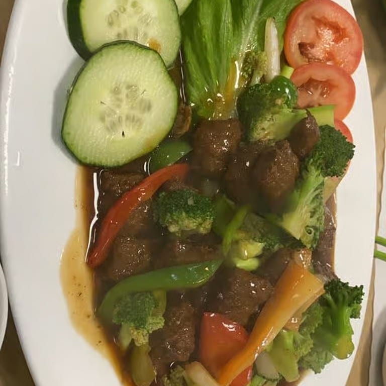 F14. Sautéed Beef with Broccoli.