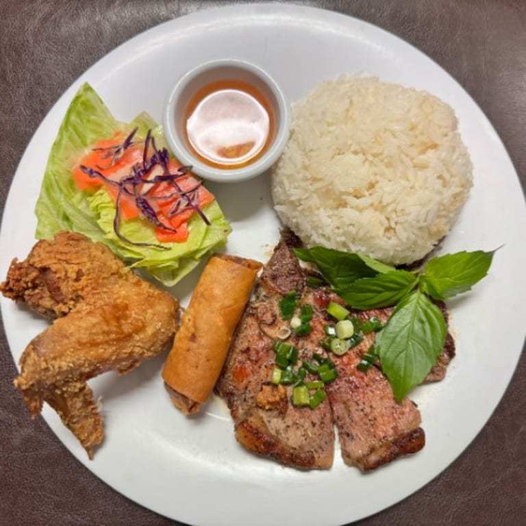 Delicious Asian Flavors: Vietnamese, Pho, Noodles, Boba