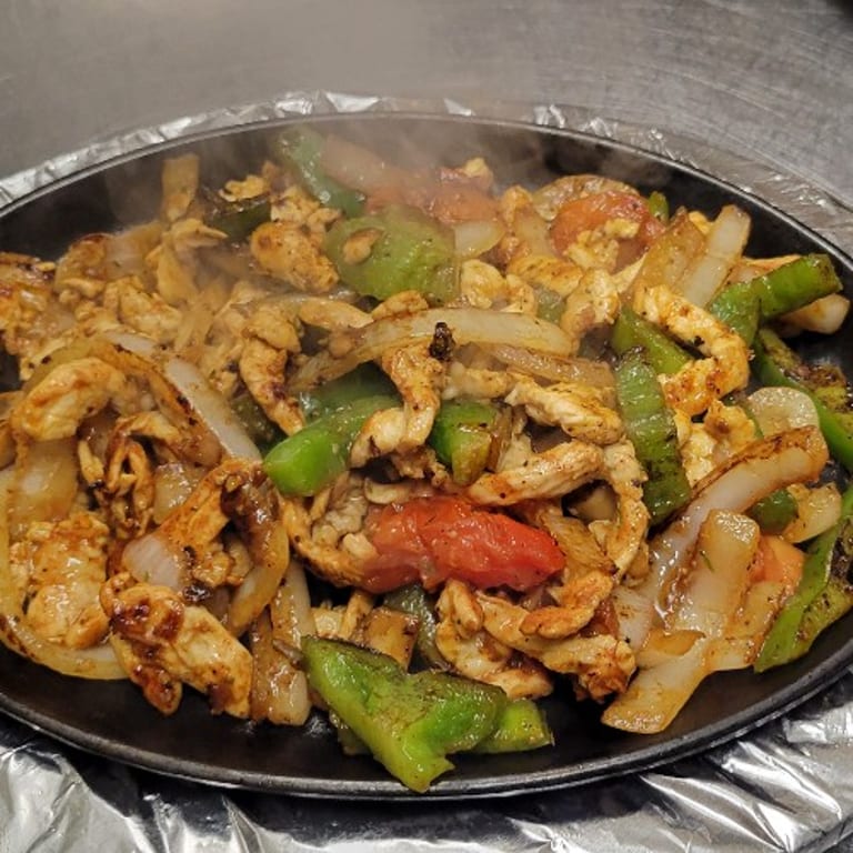 Sizzling Chicken Fajitas: A Mexican Favorite