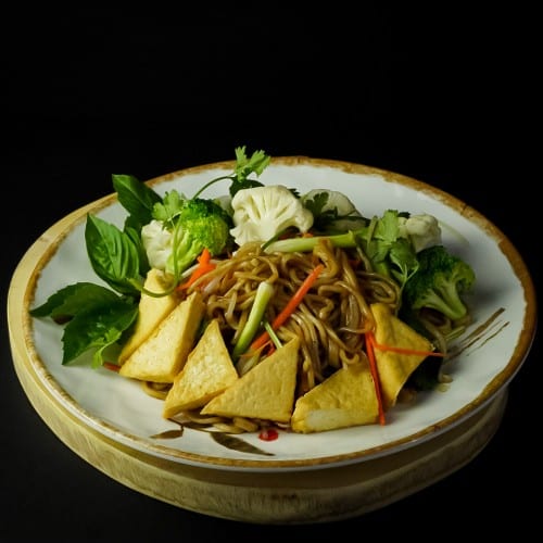 5D Fried Tofu & Assorted Vegetables Lo Mein.