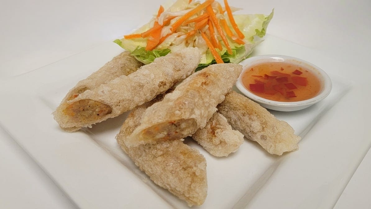 Vietnamese Pork and Shrimp Egg Roll (2 Pieces).
