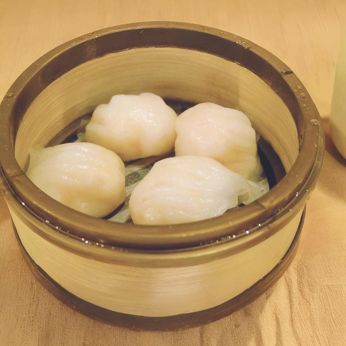Steamed Shrimp Dumplings (Har Gow) / 富源蝦餃皇.