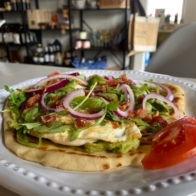 Bagel Sandwich Delights: A Deli Favorite