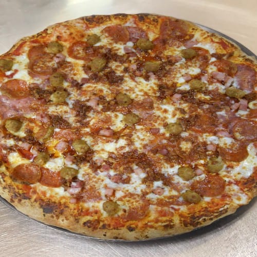 Illinois Meat Only Pizza.