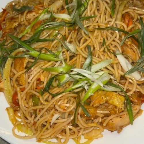 Veg. Hakka Noodles (Vegan).