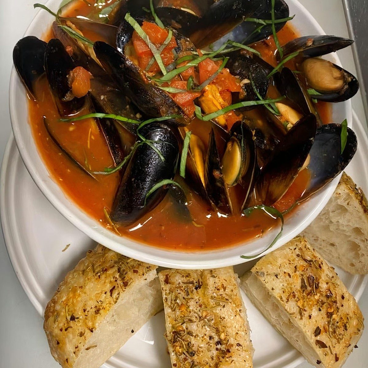 Mussels Fra Diavolo.