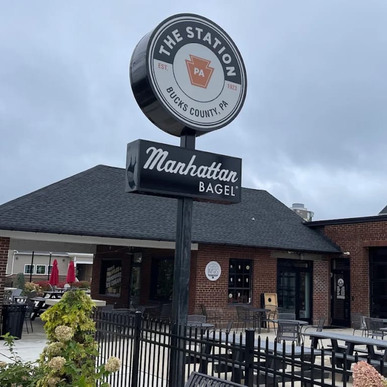 Welcome to Manhattan Bagel