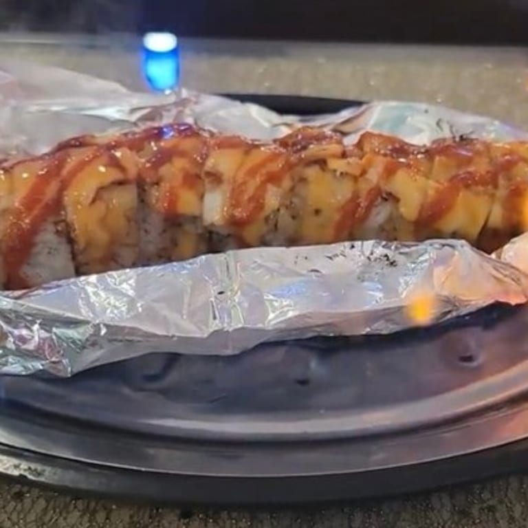 Tuna Roll: A Delicious Sushi Delight