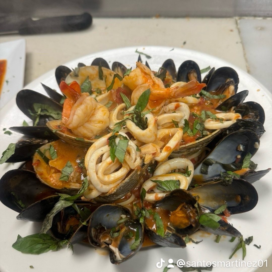 Zuppa Di Pesce Dish.