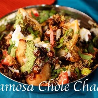 Samosa Chole Chaat