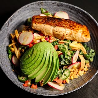 Grilled Salmon Salad