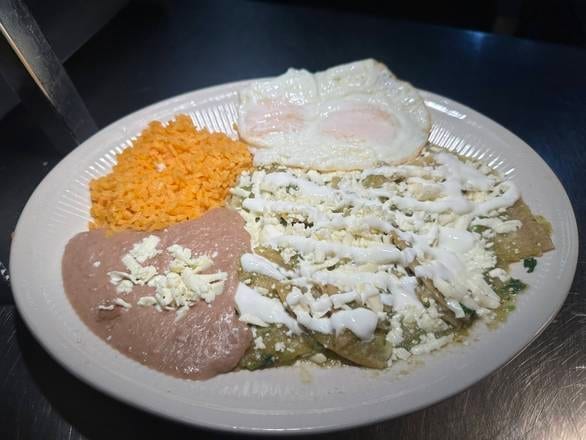 Chilaquiles Con Huevos (Verdes / Rojos).
