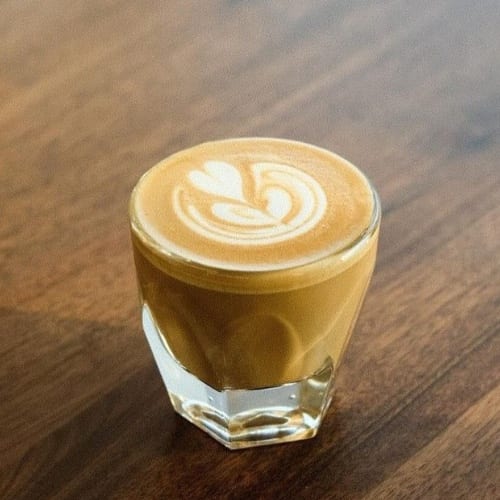 CORTADO.