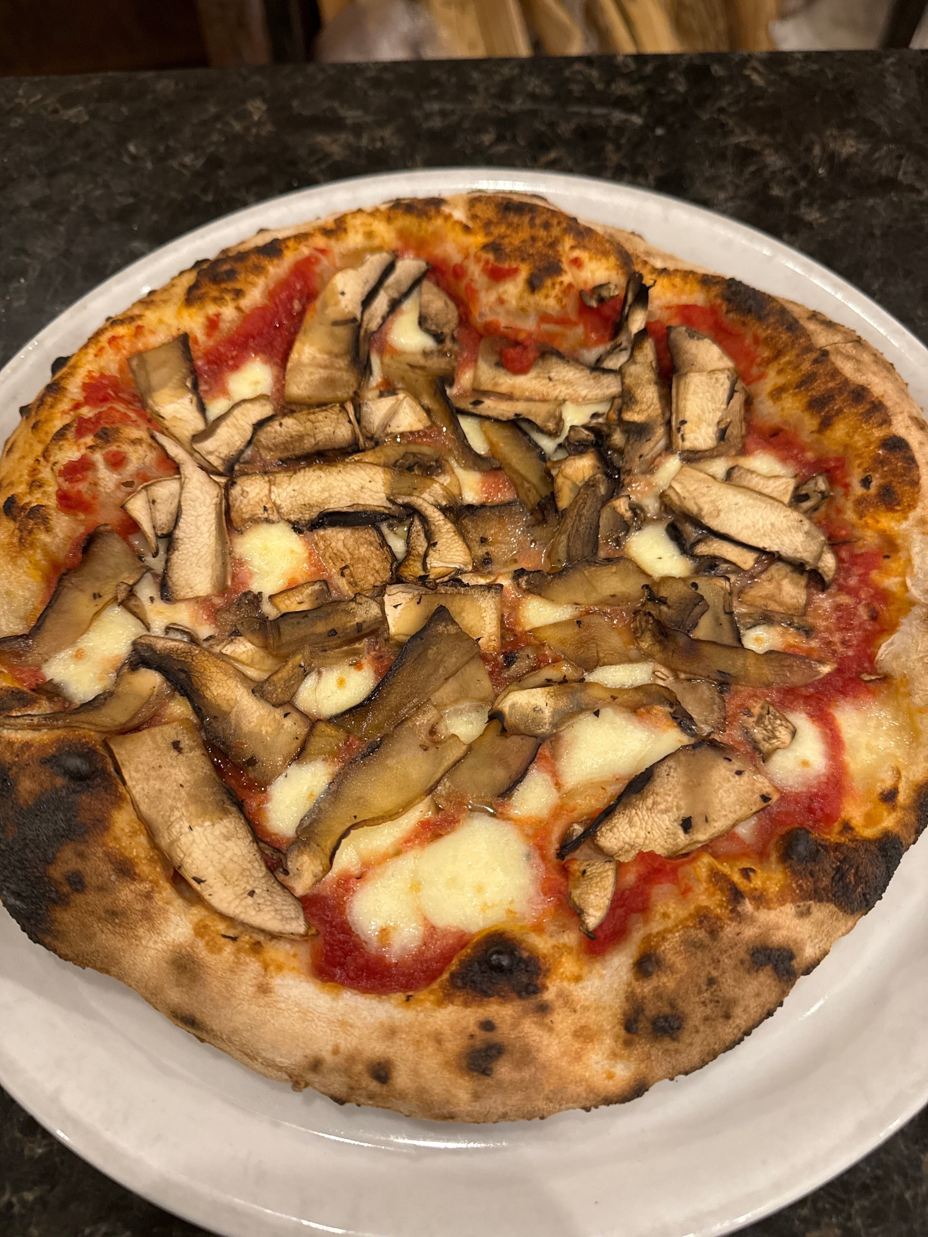 Funghi Pizza.