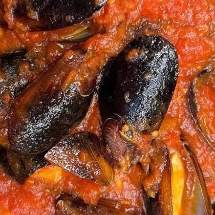 Linguine & Mussels Dinner.