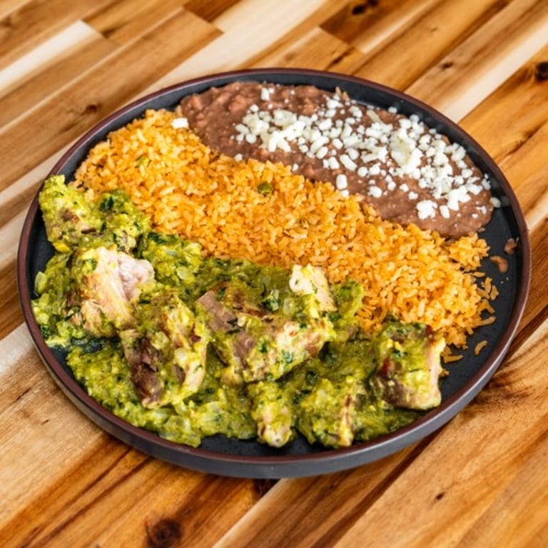 Taco Salad: Fresh Mexican Flavors and Crunchy Goodness