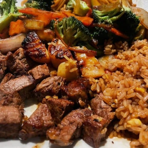 DT20. Filet Mignon & Scallop.