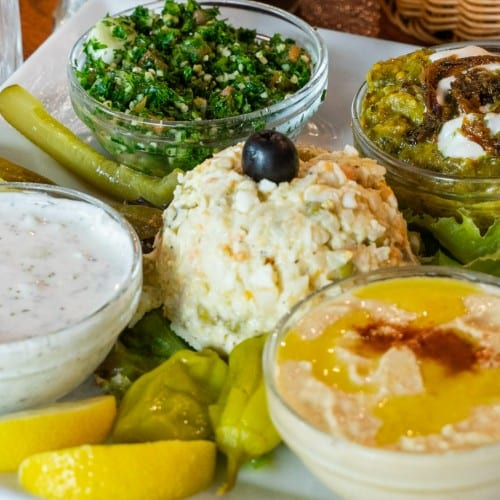 Combination Deluxe Platter.