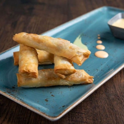 Tequeños Rellenos De Lomo Saltado.