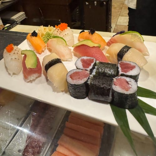 Sushi Combo Deluxe.