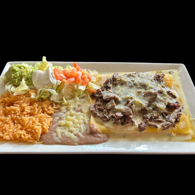 Sizzling Fajita Nachos: A Tex-Mex Delight