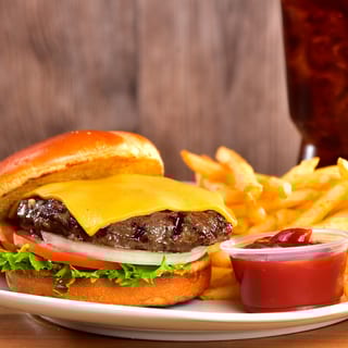 Classic Cheeseburger Meal