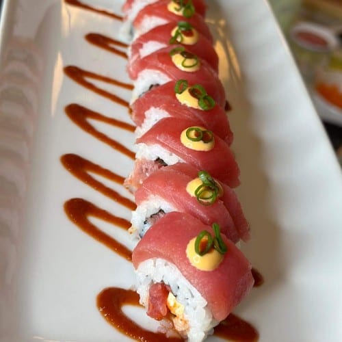 <Tuna Medley Roll * $20.