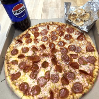 Extra Large 12 Cut Cheese Pizza with Garlic Knots and a 2 Liter Soda