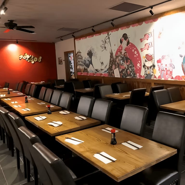 Come Dine With Us in a Relaxed Setting 🏠