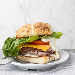 Roast Beef Cheddar Sandwich