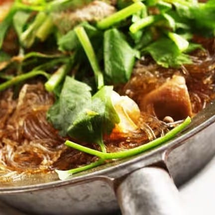 Glass Noodle Clay Pot Special / วุ้นเส้นอบหม้อดิน.