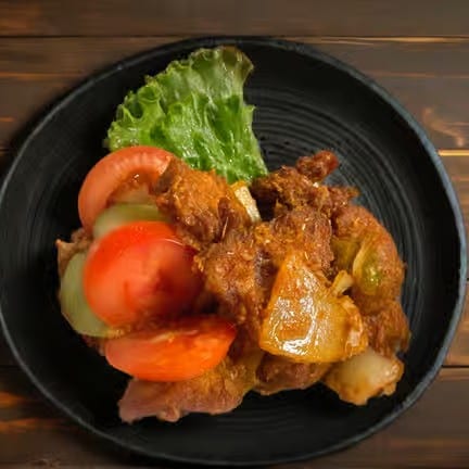 F7. Stir Fried Chicken with Lemongrass.