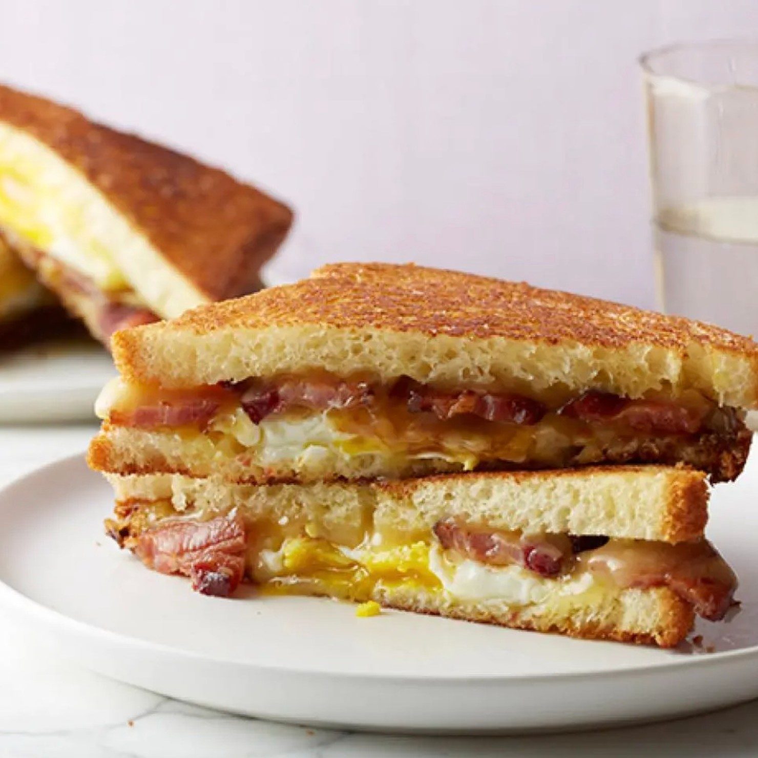 Breakfast Sandwich 餐蛋/ 火腿蛋治.