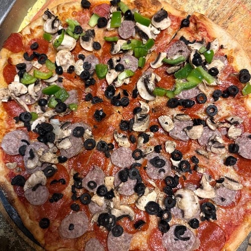 10'' Ruby's Supreme Pizza.