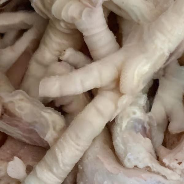 Chicken Feet with Pickled Peppers / 泡椒鳳爪.