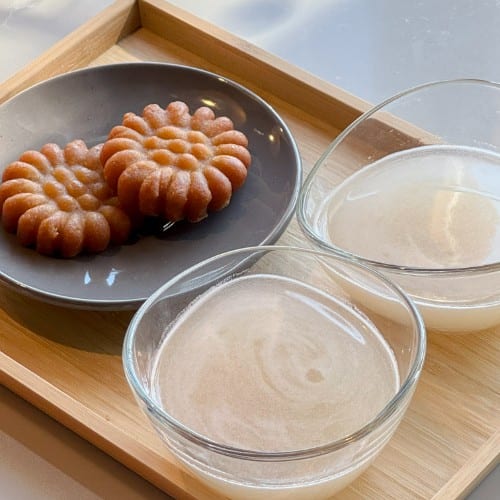 Rice Punch (Sikhye) w/ cookies (Yakgwa).