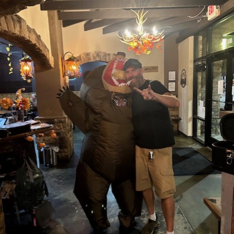 Live Music Friday & Saturday