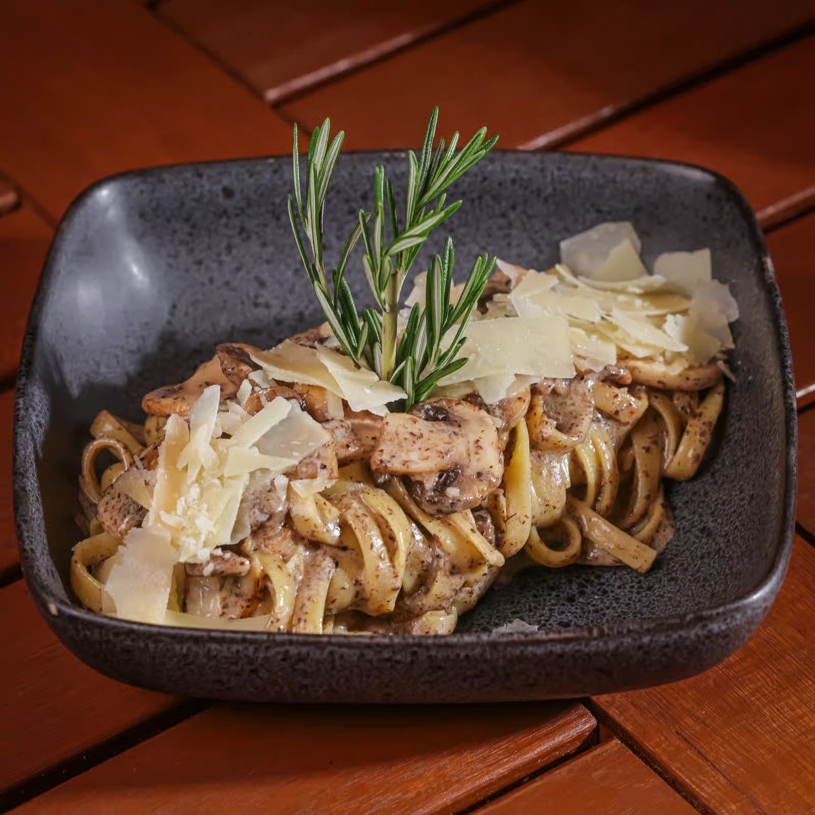 Fettuccine al Tartufo Nero.