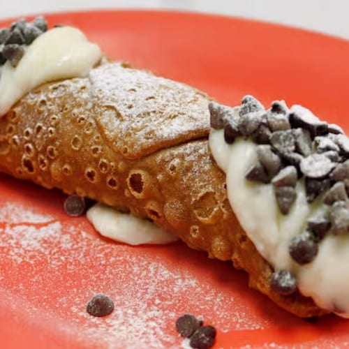 Cannoli.