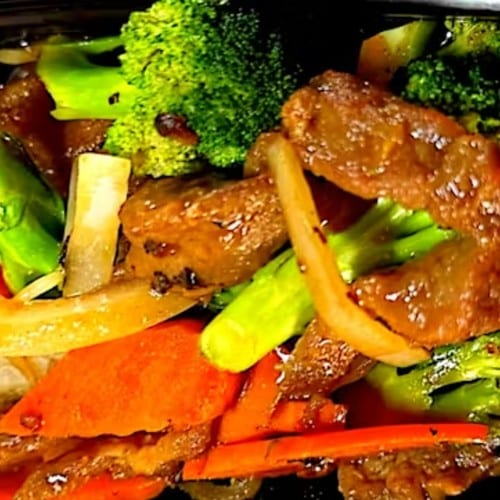 (LS) L2. Chicken or Beef Broccoli.