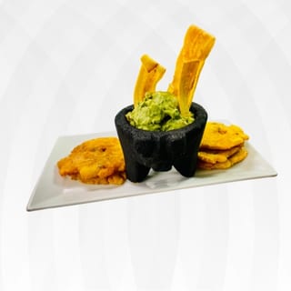 Guacamole con tostones